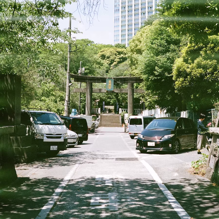 Shot on Leica M6, Kodak Portra 400