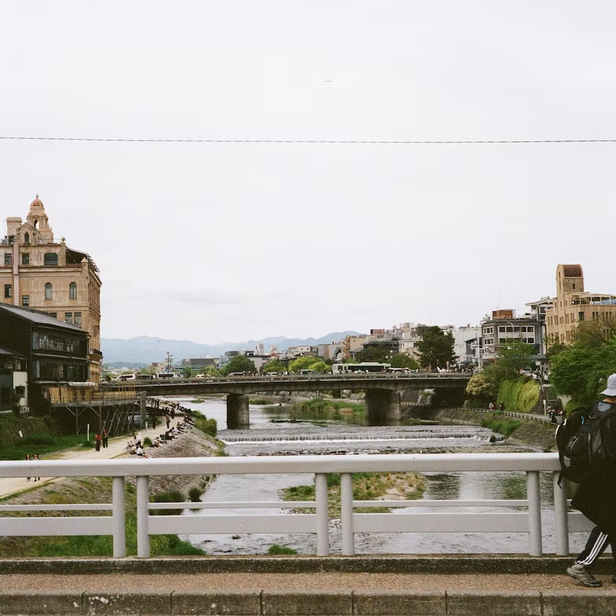 Shot on Leica M6, Kodak Portra 400