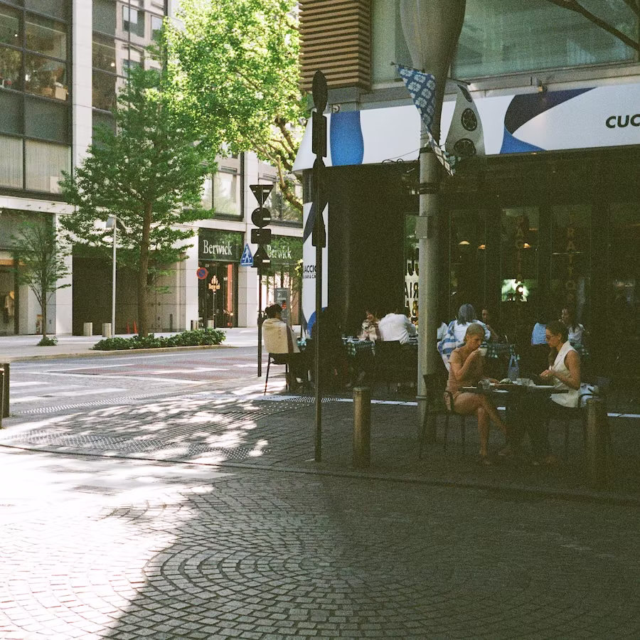 Shot on Leica M6, Kodak Portra 400